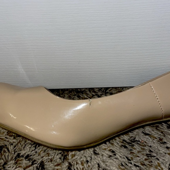 Tan patent leather heels size 9 1/2 from Predictions - Picture 9 of 13